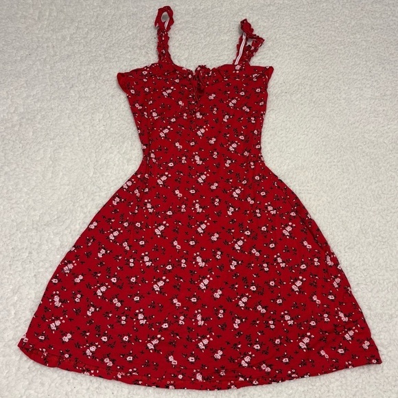 PrettyLittleThing Dresses & Skirts - PrettyLittleThing Women Red Floral Frill Details Mini Dress